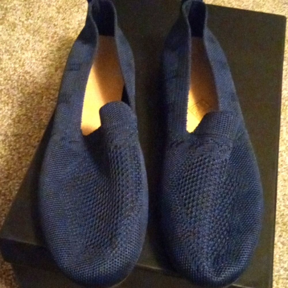 Ladies flats